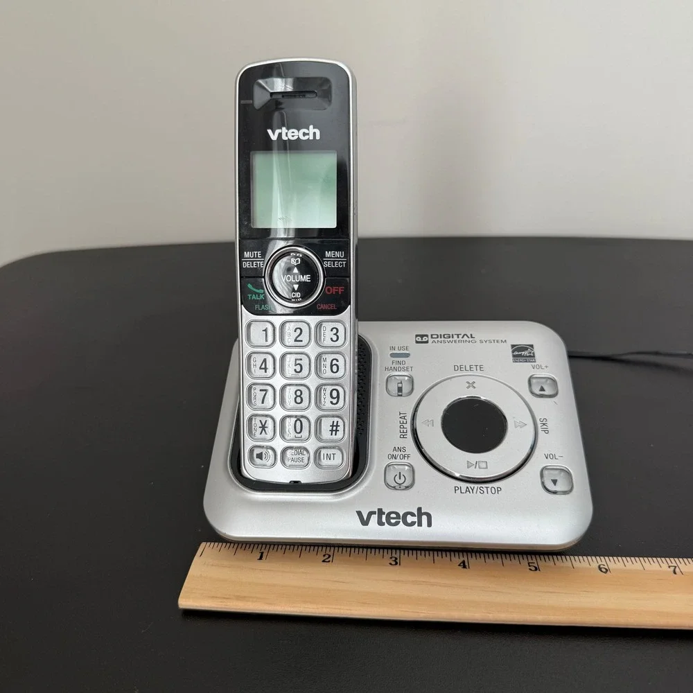 VTech Cordless Phone w/ Digital Answering System – Needs Battery‎